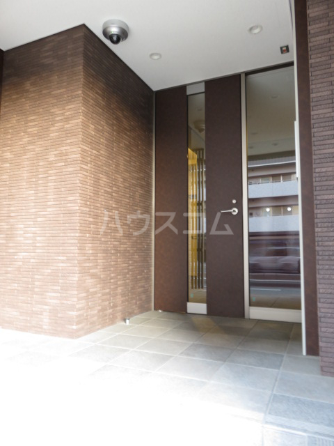 25/28 エントランス