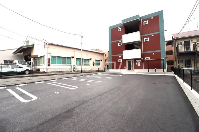 18/18 駐車場