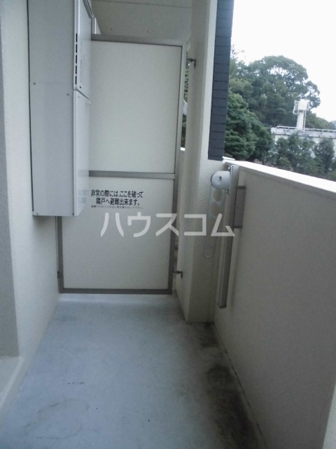 18/23 バルコニー