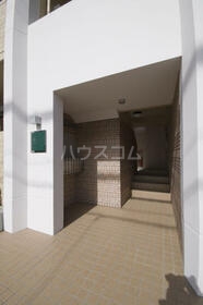 2/4 エントランス