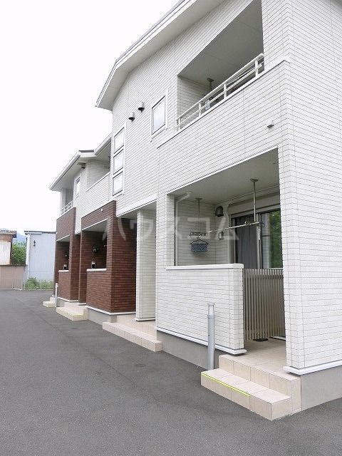 26/30 エントランス