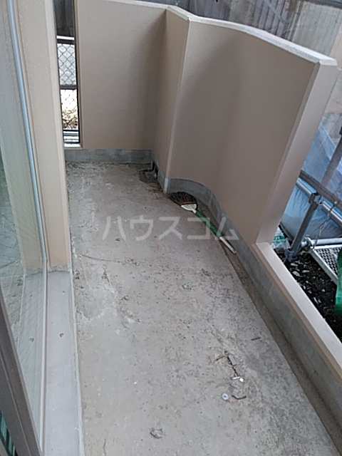 13/19 バルコニー