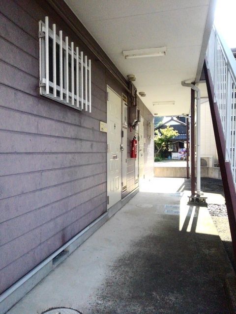 21/27 エントランス