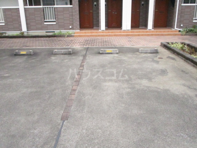 3/4 駐車場