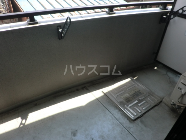 18/28 バルコニー