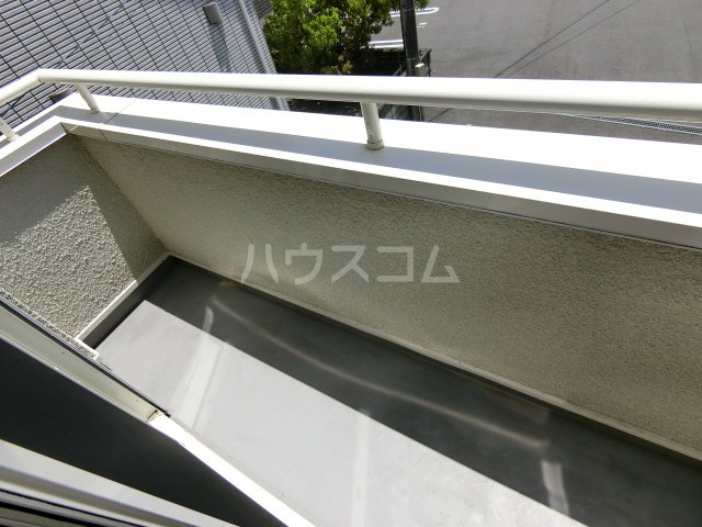 13/18 バルコニー
