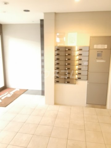 22/30 エントランス