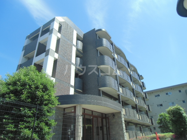 21/29 エントランス