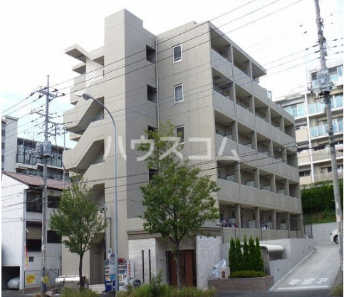 14/20 エントランス