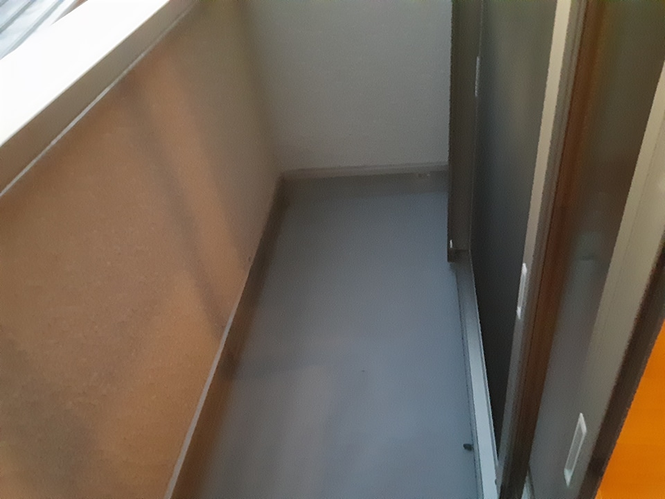 23/30 バルコニー