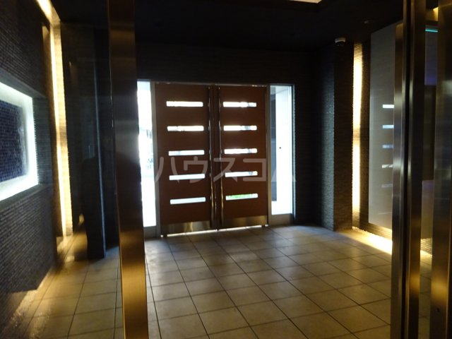 29/30 エントランス