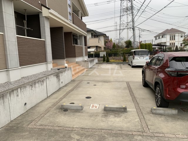 22/30 駐車場