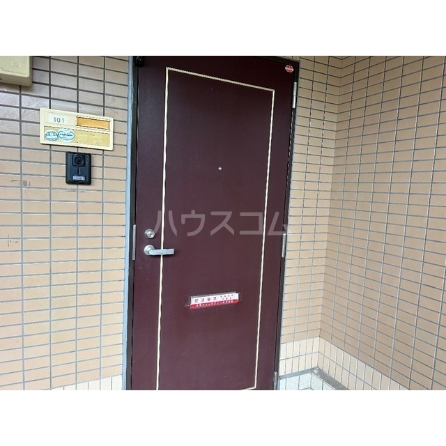 14/30 玄関