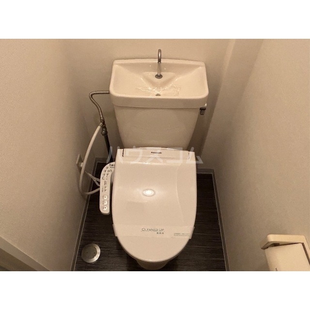 18/30 トイレ