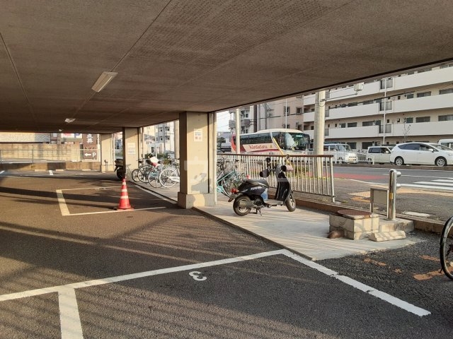 26/30 駐車場