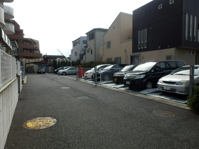 28/29 駐車場