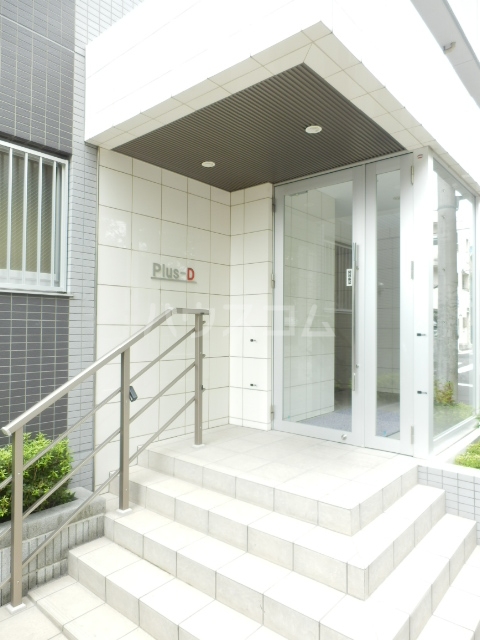 22/30 エントランス