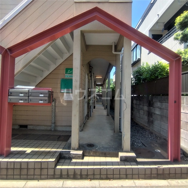 16/26 エントランス