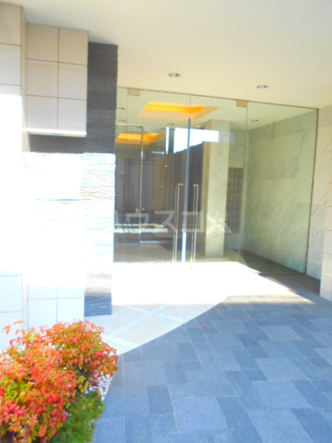 2/6 エントランス