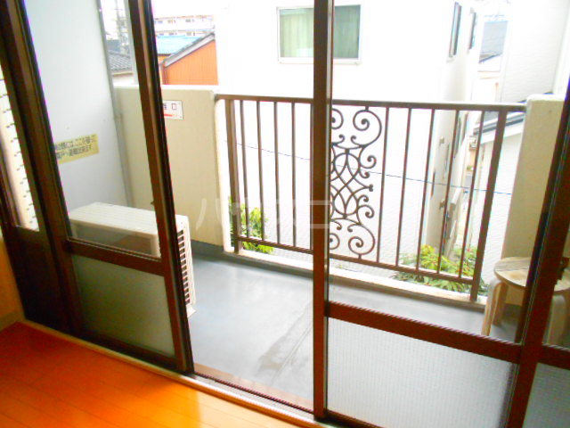 21/30 バルコニー