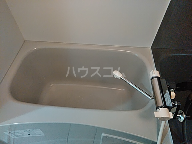 13/30 浴室