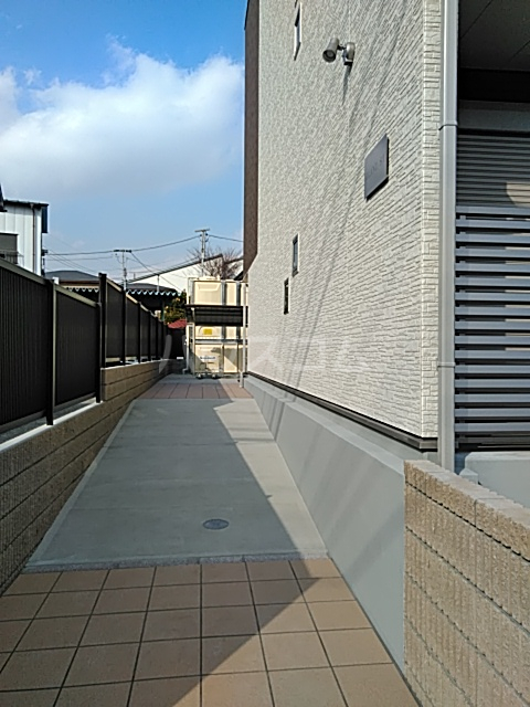 22/30 エントランス