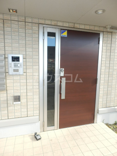 21/29 エントランス