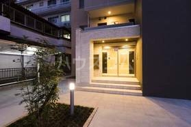 16/25 エントランス