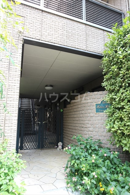 22/29 エントランス