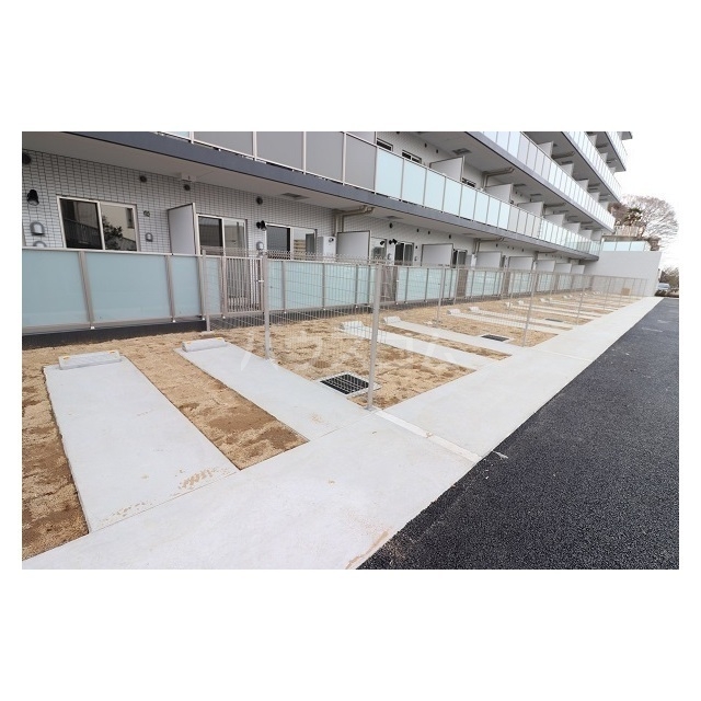 15/25 駐車場