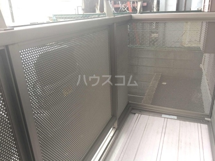 16/17 バルコニー