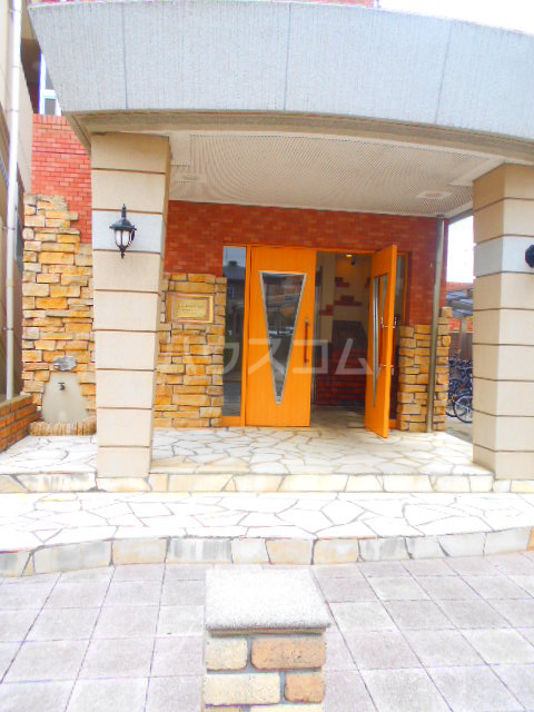 2/6 エントランス