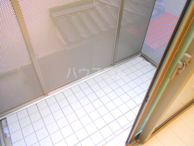 19/27 バルコニー