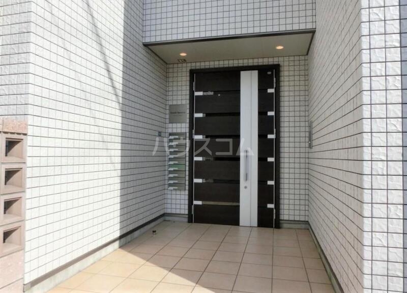 13/21 エントランス