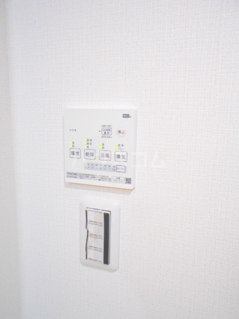 13/27 浴室