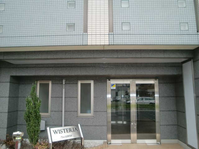 14/18 エントランス