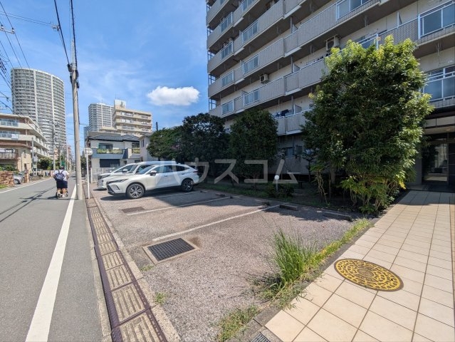 3/7 駐車場