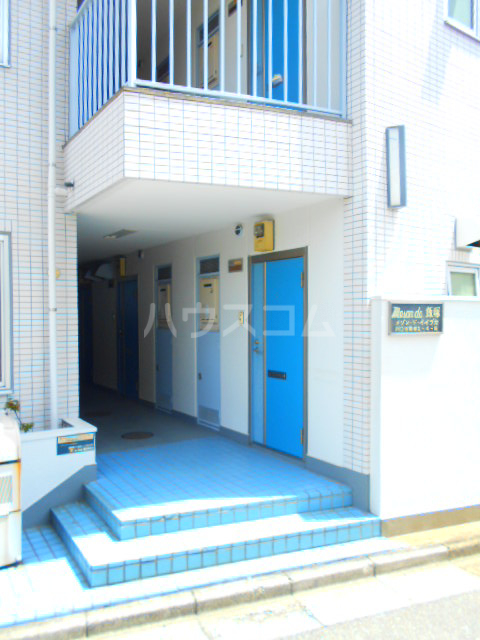 20/28 エントランス