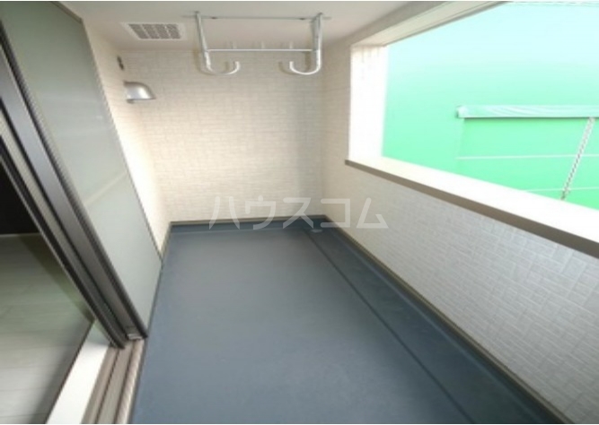 13/19 バルコニー