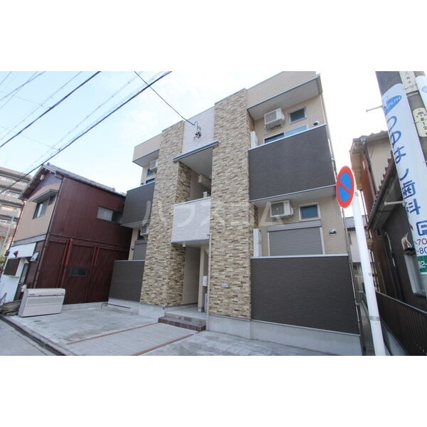 15/16 エントランス