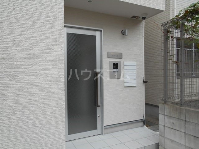 21/28 エントランス