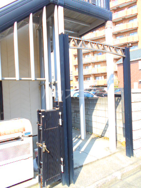 2/8 エントランス