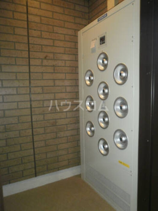 16/26 エントランス