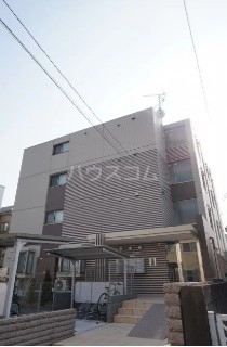 17/26 エントランス