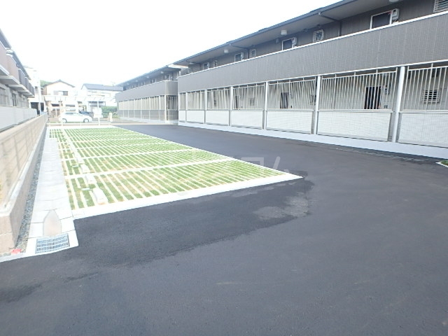 16/23 駐車場