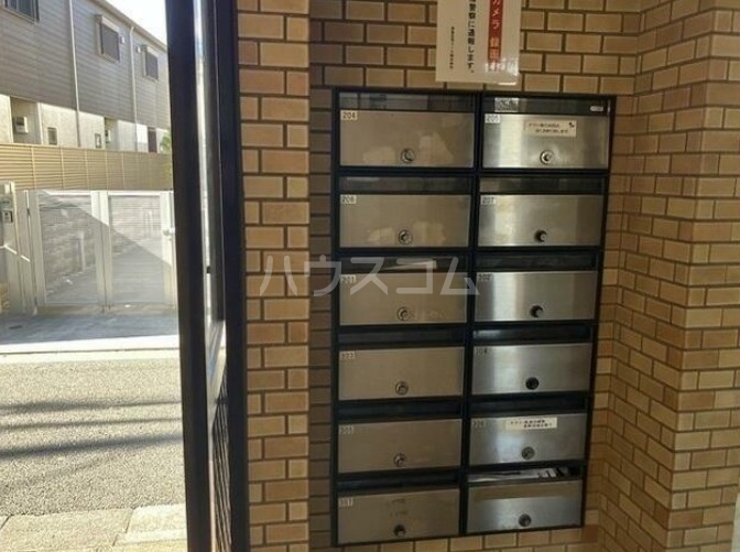 16/26 エントランス