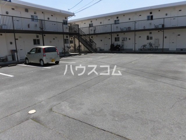 17/22 駐車場