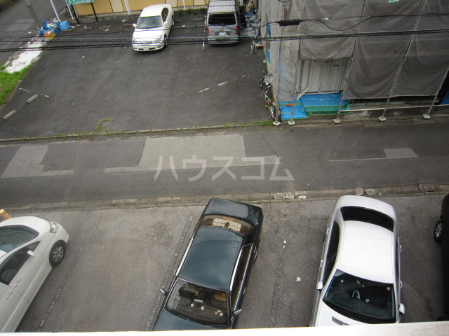 24/27 駐車場