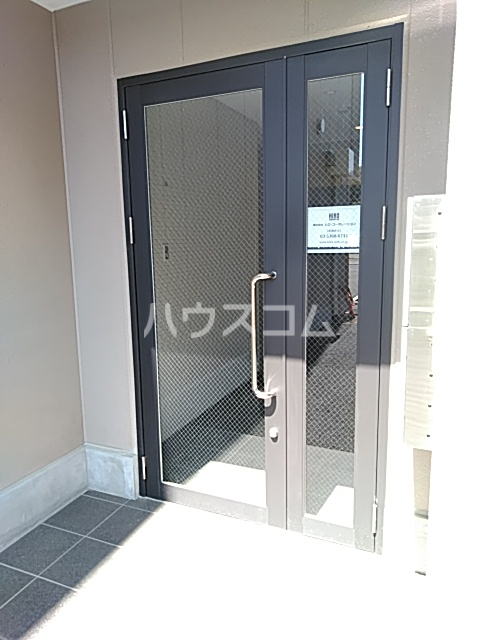 2/5 エントランス