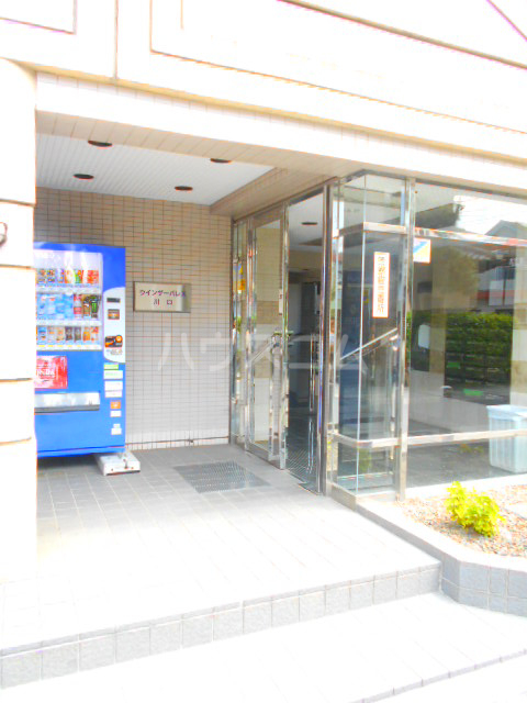 22/30 エントランス